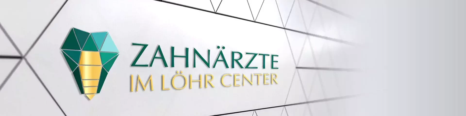 Praxisschild Schild im Eingangsbereich der Praxis